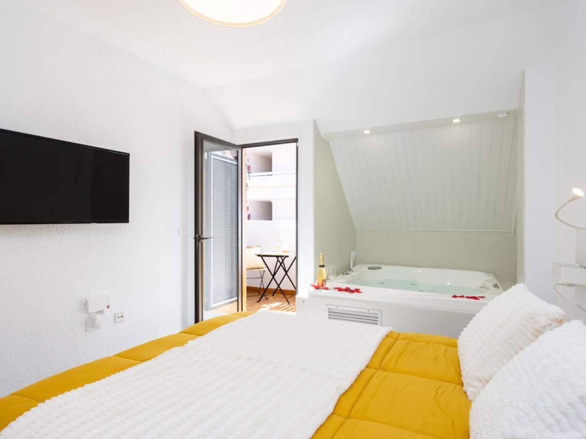 Apartment Deluxe Altemar By Interhome Playa de las Americas  Luaran gambar