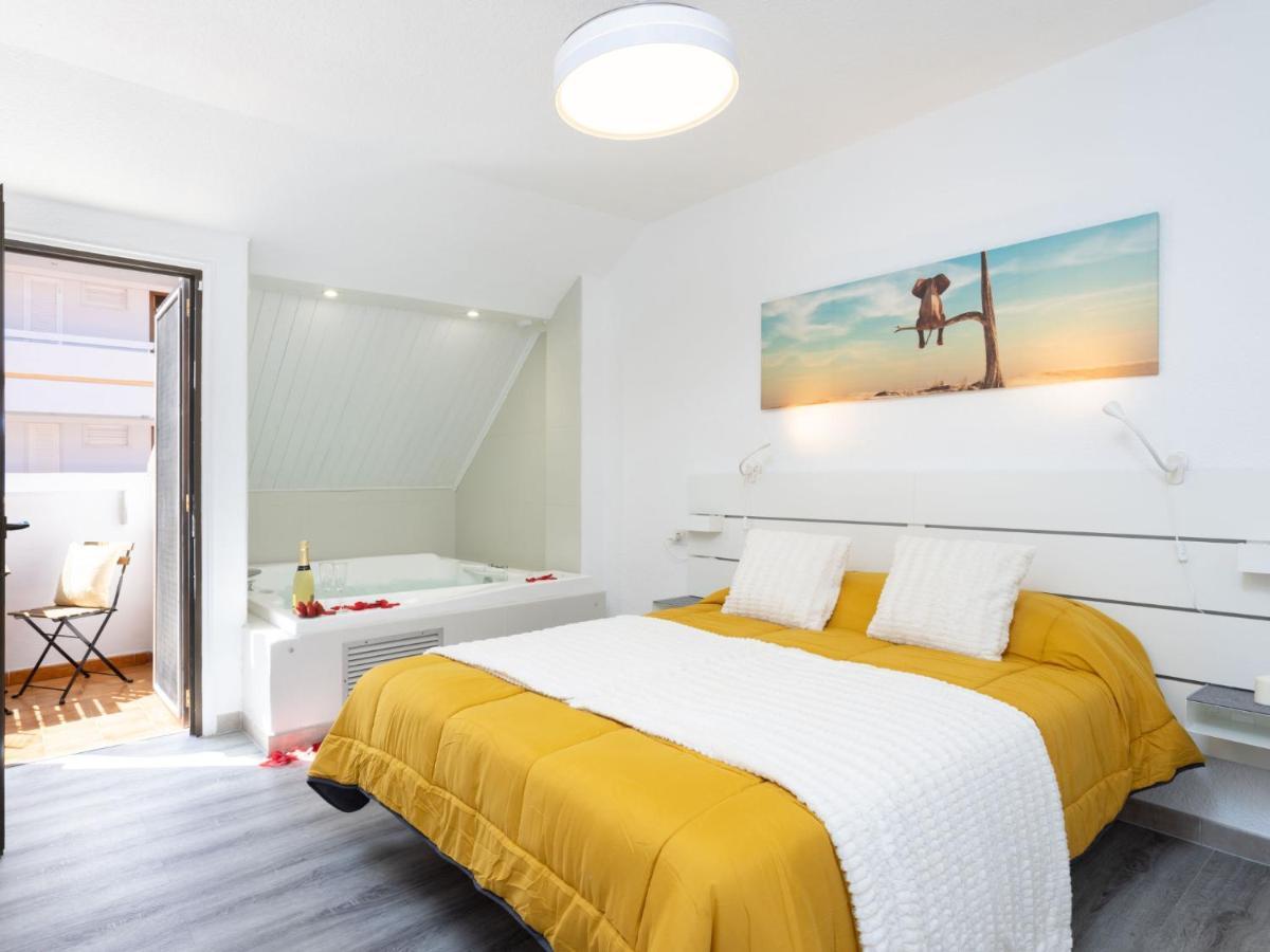 Apartment Deluxe Altemar By Interhome Playa de las Americas  Luaran gambar